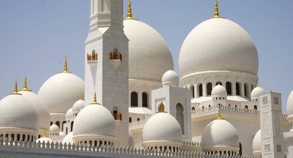 sheikh zayed grand mosque white mosque abu dhabi 1611534930631194544368234jpeg