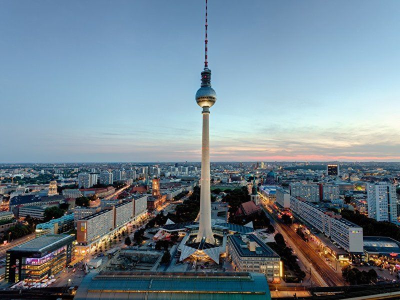 fernsehturm panorama berlin visitberlinwolfgang scholvien 6111475370614211714jpg
