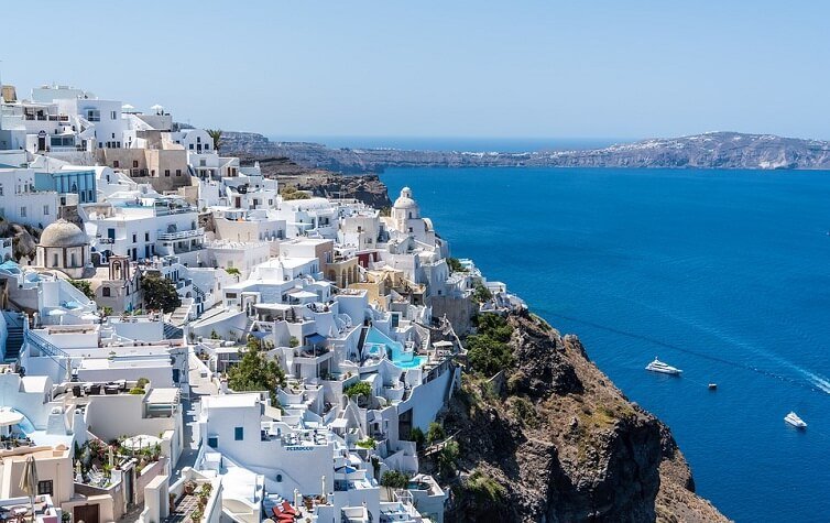 Santorini Credit Getty Images Dealzflight